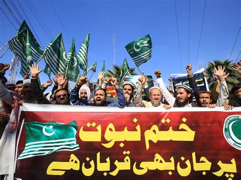 Local tourist killed in Pakistan’s Swat over blasphemy allegations .